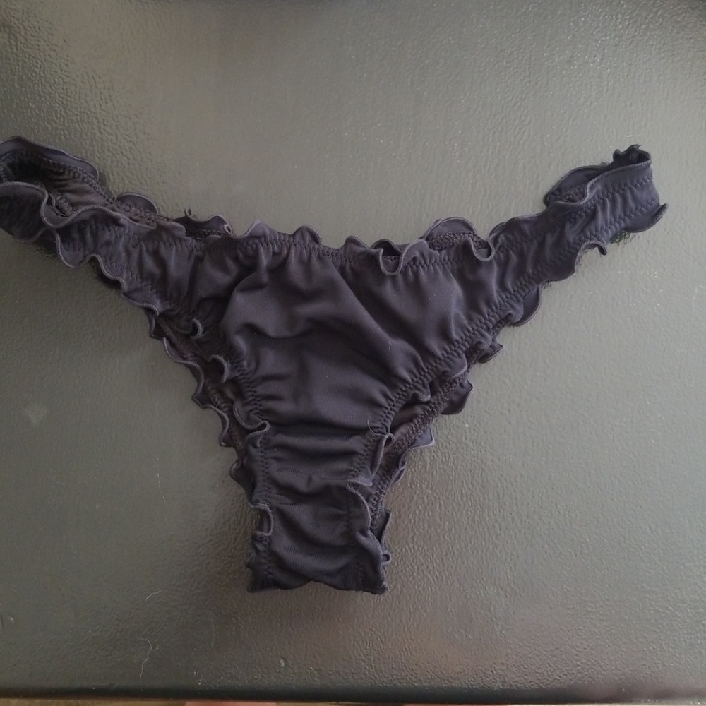 NWOT Victoria's Secret Ruffled Swimsuit Bottoms - Picture 3 of 3